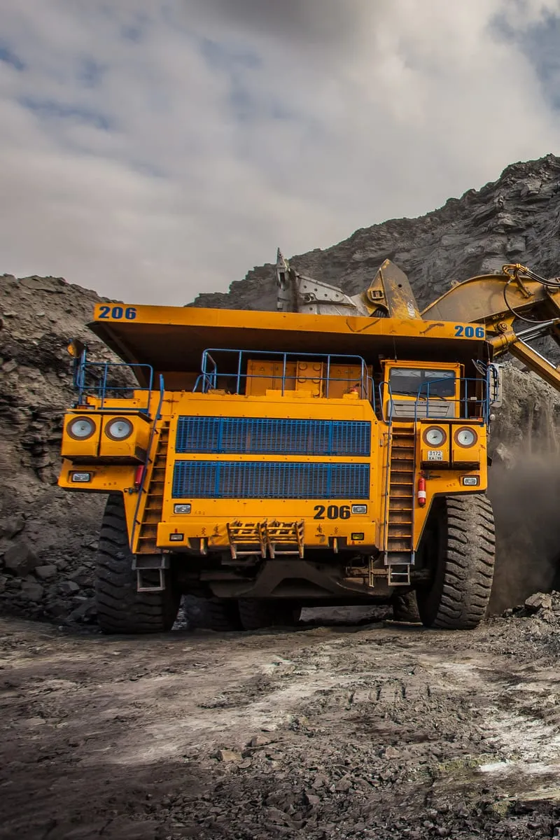 Schlüter Baumaschinen: Vertrieb und Service mit Nuclos ERP
